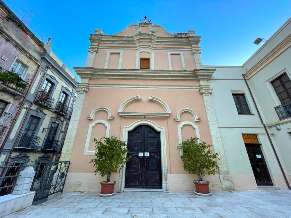 La chiesa di Sant'Efisio a Cagliari, da cui parte la processione più grande di tutta la Sardegna