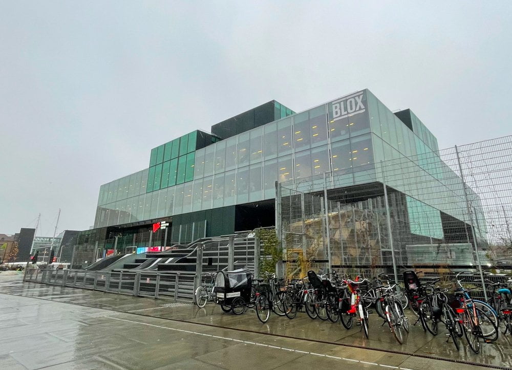 BLOX, l'edificio che ospita il Danish Architecture Centre di Copenaghen
