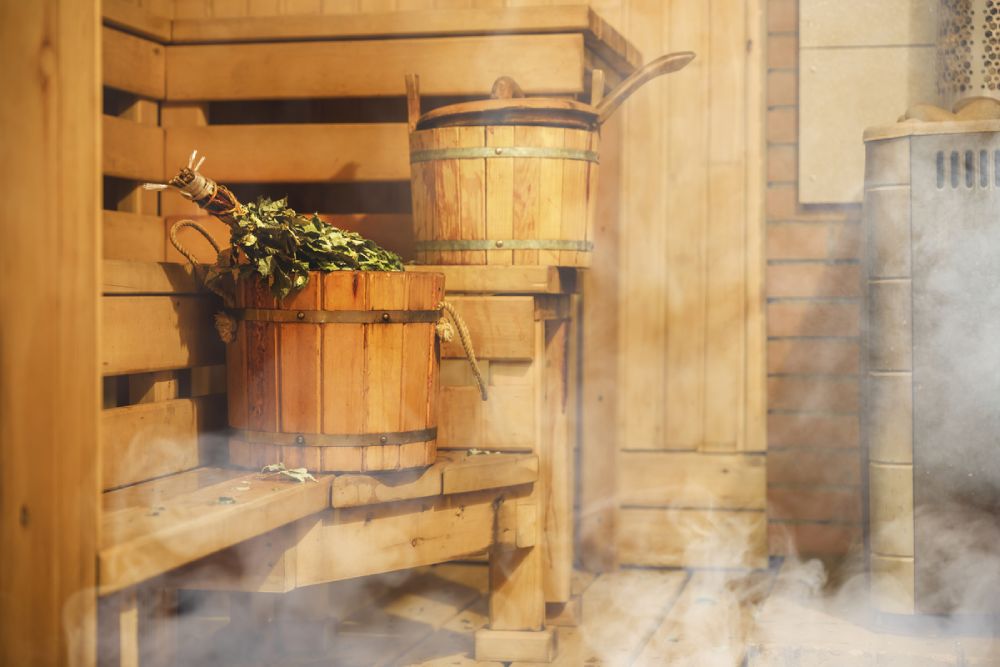 Tipica sauna finlandese in legno