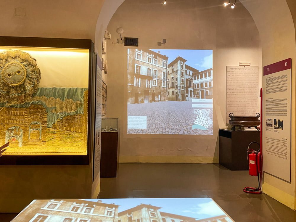 Installazione interattiva sulle strade del Ghetto al Museo Ebraico di Roma